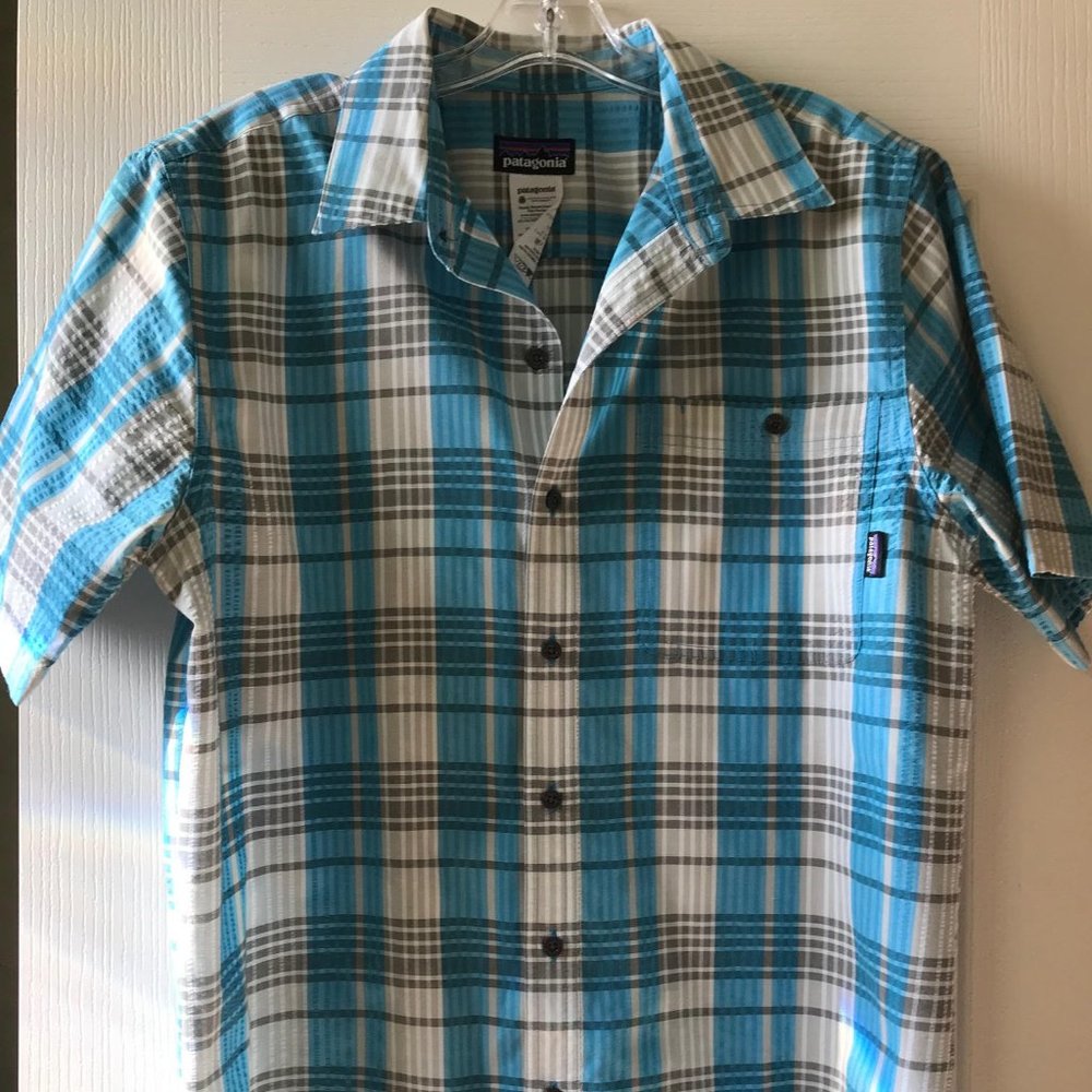 Patagonia Breezy Men's button down. Classic!